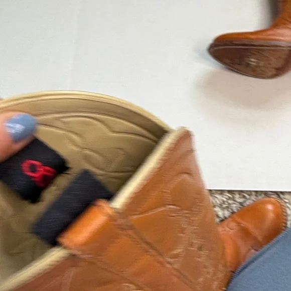 Vintage Western Boots - Picture 4 of 9